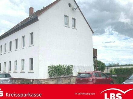 Saniertes Mehrfamilienhaus mit Stellplätzen u. Garten