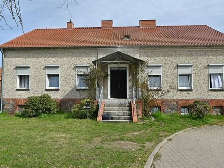 Bauernhof mit Garten, Voll-Keller, Nebengelass und Ausbaureserve