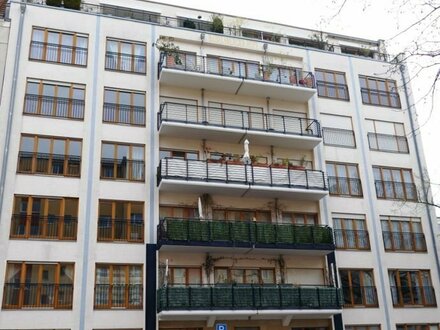 Babelsberger Höfe Berlin Wilmersdorf: Sonnige 3-Zimmer ETW, 113 m², 4. OG mit Balkon, Aufzug