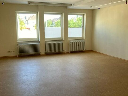 Schöne großzügige 4-Zimmer Wohnung in Dillingen