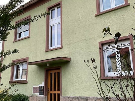 Dreifamilienhaus Doppelhaushälfte am Stadtrand von Fulda