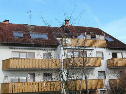 Sonnige Dachgeschosswohnung mit großer Dachterrasse, Garage und Stellplatz in TOP LAGE von Muhr am See