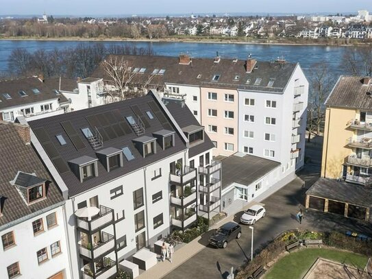 Rheinblick! Sanierte 2-Zimmer-Wohnung mit zwei Balkonen - Energieeffizienz A+
