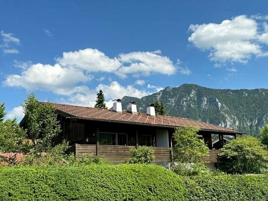 Vermietete 2,5-Zi.-ETW mit ruhigem, großem Südwest-Bergblick-Balkon und Garage