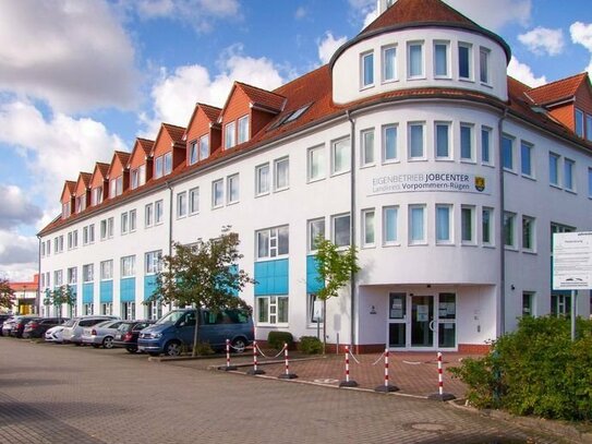Attraktive Bürofläche im Erdgeschoss im Gewerbegebiet in Bergen auf Rügen zu vermieten!
