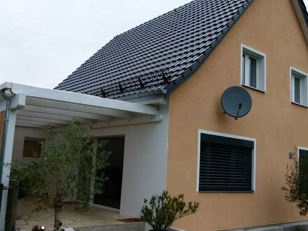 Sehr schön saniertes Einfamilienhaus mit Blick auf Dresden