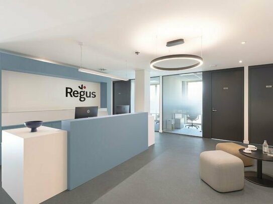 Unbegrenzter Zugang zu Arbeitsplätzen in Regus Constantia Blue