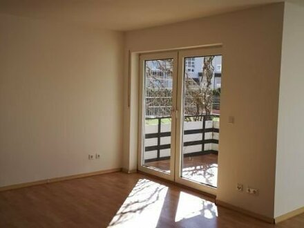 Hochparterre! Sonnige Wohnung ca.73 m², 2 Zimmer mit Balkon, GWC und Abstellkammer