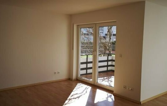 Sonnige Wohnung ca.73 m², 2 Zimmer mit überdachtem gr. Balkon, GWC und Abstellkammer