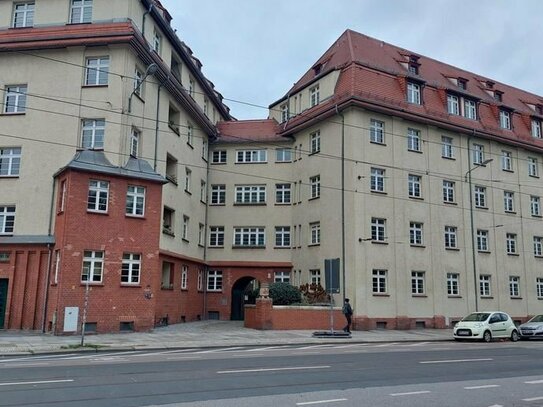 Neu renovierte 2 Zimmerwohnung im Erdgeschoss mit Wannenbad in Dresden