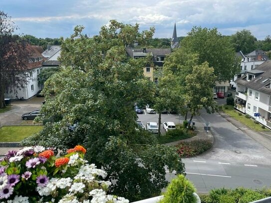 Über den Dächern von Bad Sassendorf / Kapitalanleger für DG-ETW mit Aufzug und Tiefgaragenplatz gesucht.