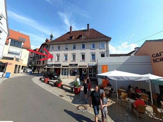 RESERVIERT: Zentrale Büroetage in der Fußgängerzone mit großem Balkon + Dachterrasse