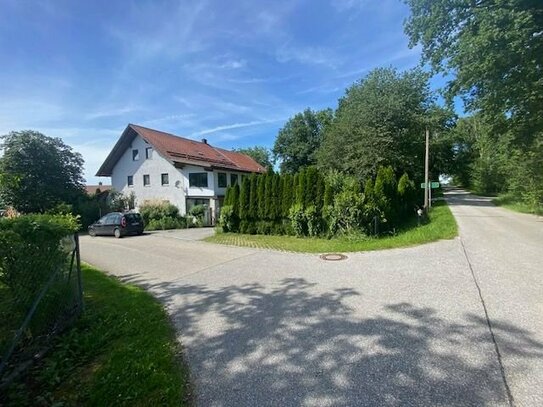 Paradies für Großfamilie und Bastler mit Platzbedarf. In kleinem Dorf idyllisch leben - nur 2km bis Vilsheim. 50er Maue…