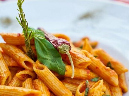 Ecklage im Sprengelkiez: Sehr gut laufendes italienisches Restaurant mit viel Stammkundschaft