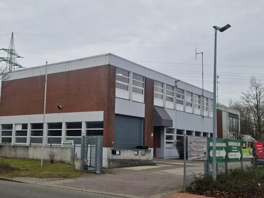 Büro- und Verwaltungsgebäude mit Hallenflächen in Schwarzenbek, Lupus-Park