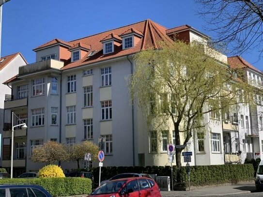 *** Mehrfamilienhaus im Herzen des begehrten Bahnhofsviertels von Rostock ***