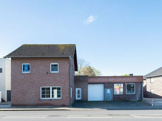 Zentral gelegenes Einfamilienhaus mit großer Lagerhalle in Selfkant-Tüddern!