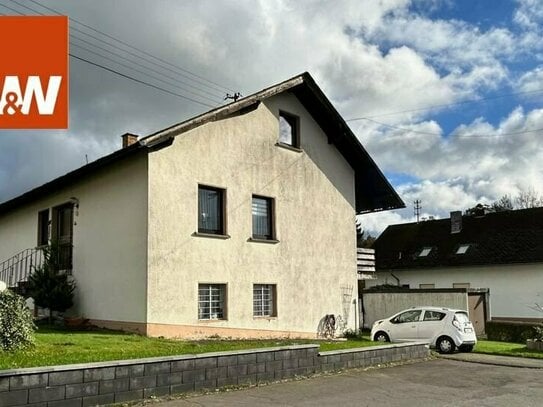 Solides Einfamilienhaus mit Garten und Garage! Freistehendes Haus, 2 Etagen, 6 Zimmer/150 m²
