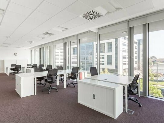 All-inclusive-Zugang zu professionellen Büroräumen für 5 Personen in Regus Mundsburg Tower