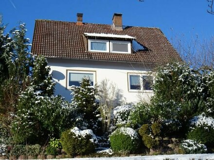 Freistehendes Zweifamilienhaus mit ELW in Top-Lage in Gersfeld zu verkaufen