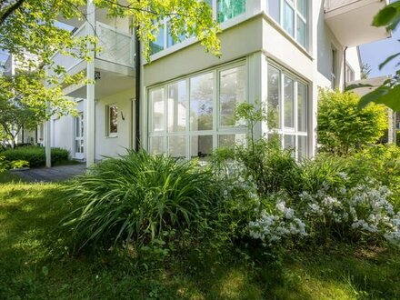 Stilvolle 2,5-Zimmer-Wohnung mit Einbauküche und Garten in München