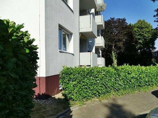 ° ° ° Schön renovierte 3-Zim.-Wohnung mit Balkon zum SOFORTEINZIEHEN! ° ° °