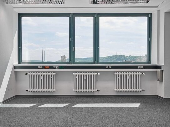 Modernes Büro mit Kantine und Teeküche - Ihr renovierter Arbeitsplatz zum Wohlfühlen!