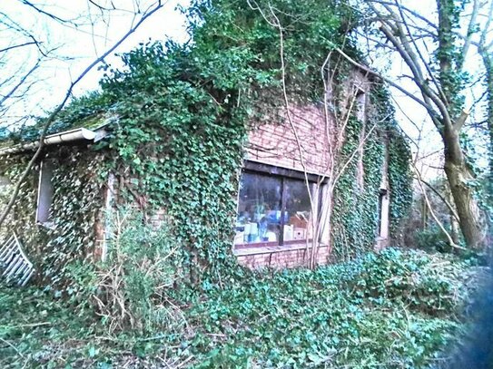 Großes Baugrundstück mit Altbestand in Siedlungslage von Rastede-Lehmden!