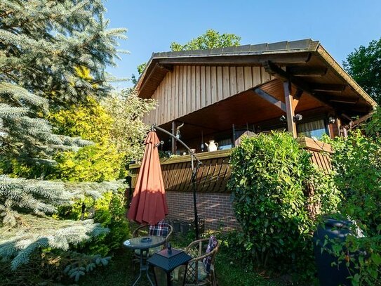 Heinze-Immobilien (IVD): Ruhiges Häuschen auf dem Berg in Lanke zu verkaufen
