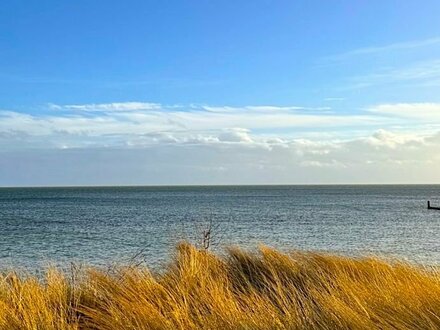 Das Meer vor der Tür! TOP RENOVIERTE WOHNUNG am Strand