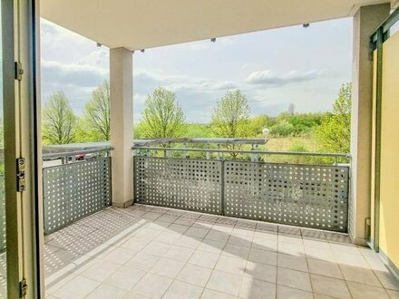 Sonnige 2-R.-Whg. mit gr. Balkon, Fahrstuhl und Tiefgarage