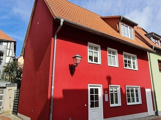 Schönes Stadthaus in Waren mit 2 Wohnungen