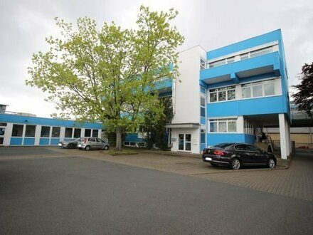 Laatzen: Büro/Kanzlei ca. 240 m² in Messe Nähe !!! - zentral – Nähe zu ÖPNV + Schnellweg / BAB 2+7 - !!!