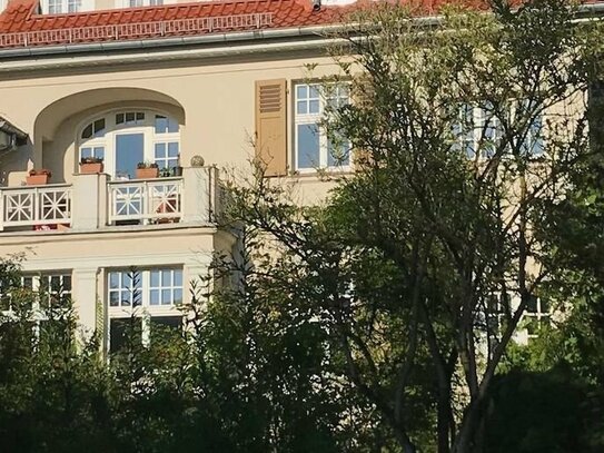 Schöne, großzügige Altbauwohnung in Kassel Bad Wilhelmshöhe zu vermieten