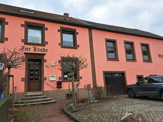 Bekannte Wirtschaft und Gastronomie mit 2 Wohnetagen und Saal in zentraler Lage von Losheim-Rissenthal