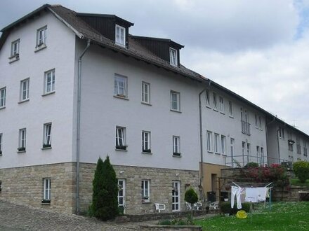 2 Raum Wohnung mit Wohnberechtigungsschein, ruhige Lage mit tollem Ausblick zu vermieten!