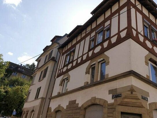 Lichtdurchflutete 3,5 Zimmer-Dachgeschoss-Maisonette Wohnung im schönen Stuttgarter Süden