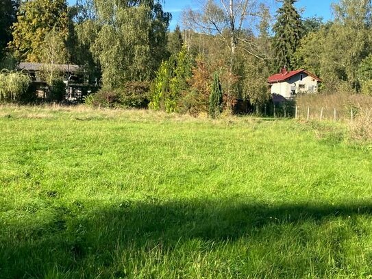 Großes Grundstück mit kleinem Haus in Wochendhausgebiet in Laubach Gonterskirchen