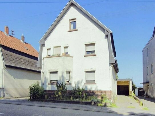 2-Familienhaus mit flexiblen Nutzungsmöglichkeiten und schönem Außenbereich