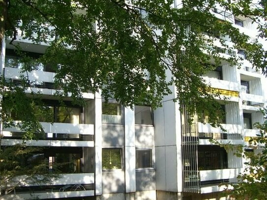 Zentrales Stadt-Appartement mit EBK und Süd-Balkon