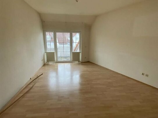 Renovierte 3-Zimmer DG-Wohnung in Gottmadingen!
