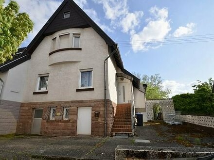 Schönes Einfamilienhaus mit Garten