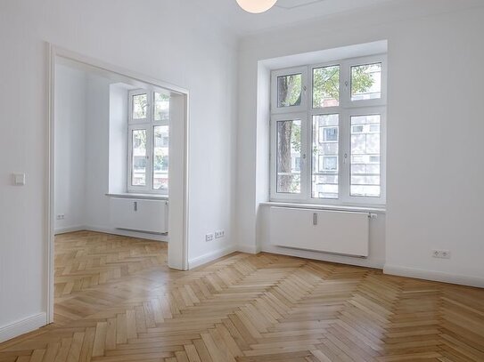 Hochwertig sanierte 4 Zimmer Altbauwohnung