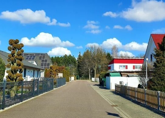 HERRLICHES GRUNDSTÜCK MIT BLICK IN DIE FREIE NATUR