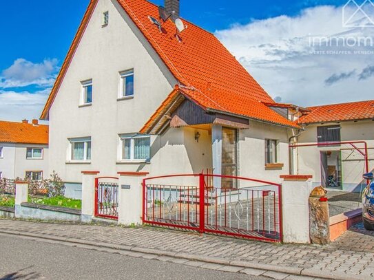 Teilweise, energetisch modernisiertes Einfamilienhaus in schöner Lage von Bolanden!