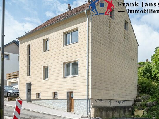Freistehendes Zweifamilienhaus - großes Grundstück - Zentrale Lage - in Gerolstein - PROVISIONSFREI