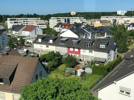 Zauberhafte Dachgeschoss-Maisonette Wohnung in Citynähe von Langen