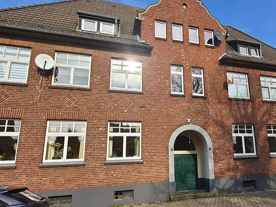 Mehrfamilienhaus mit 3 großen Wohneinheiten besonders geeignet als Kapitalanlage