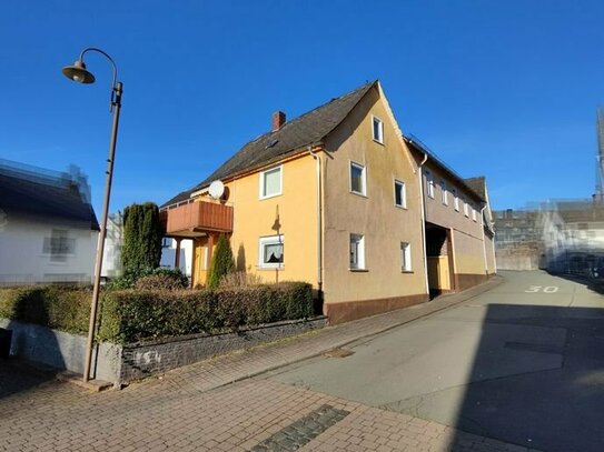 Wohnhaus mit Scheune und Werkstatt in Leun-Bissenberg