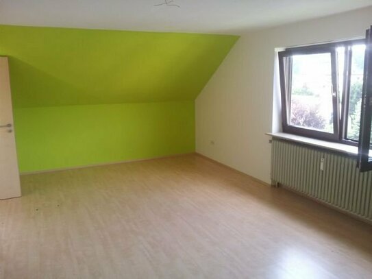 Großzügige 2 Zimmer-Dachgeschosswohnung - Nähe Hochschule